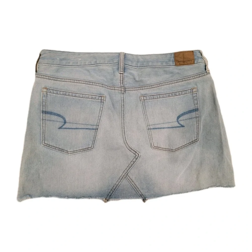 American Eagle Short Jean Mini Skirt Size 12 Medium Wash Distressed Denim‎ Y2k